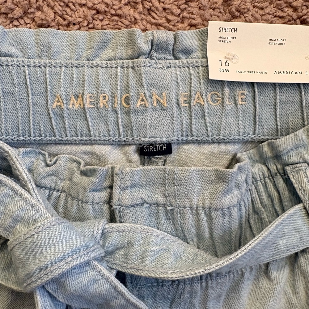 American Eagle Outfitters Mom Shorts with Denim Belt - Picture 4 of 6